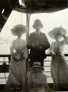 Arthur and his Edwardian travelling companions 1905